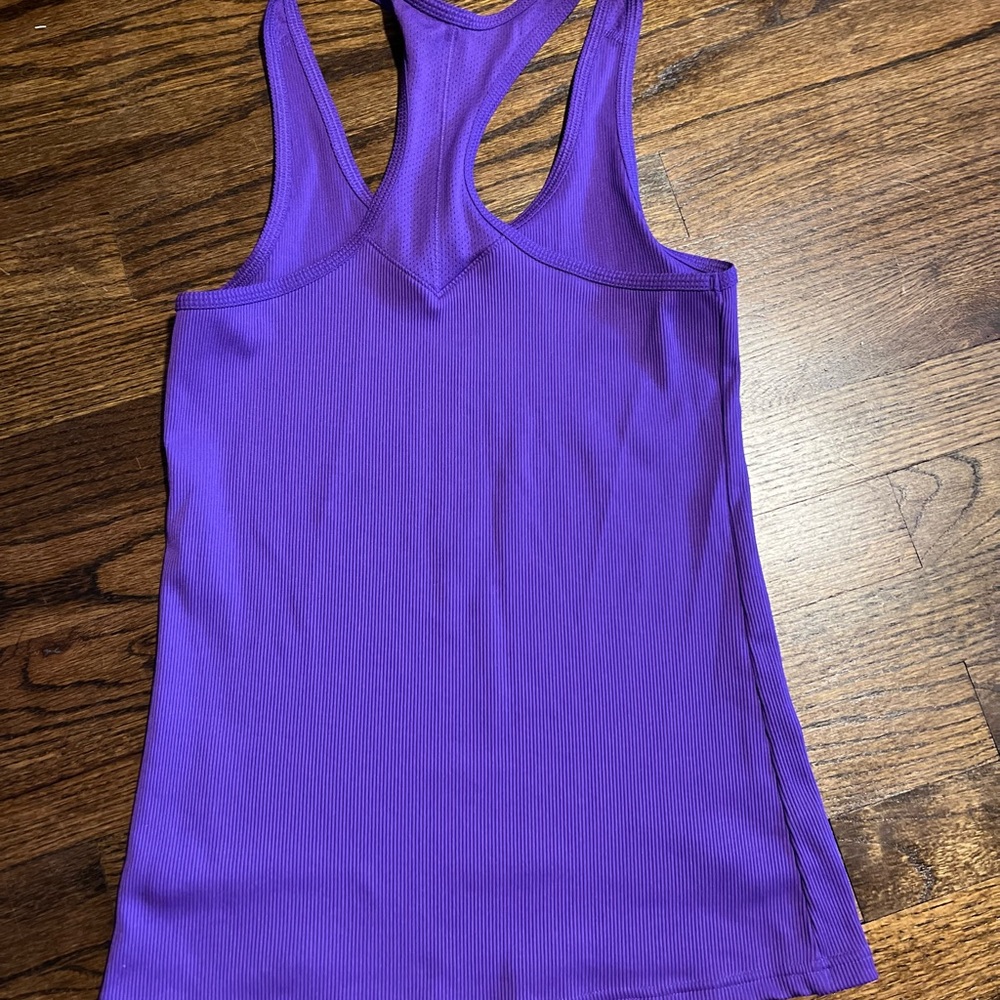 EUC Under Armour Tank Top - Picture 3 of 3